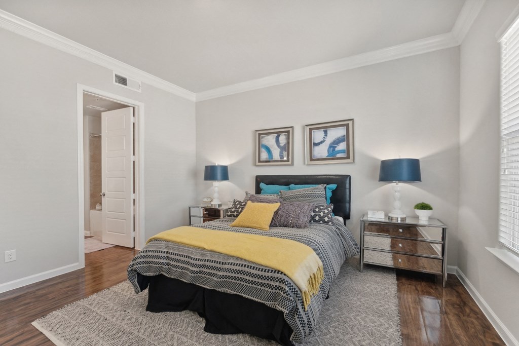 15_luxury bedroom at Berkshire Woodland apartments for rent in Conroe, TX