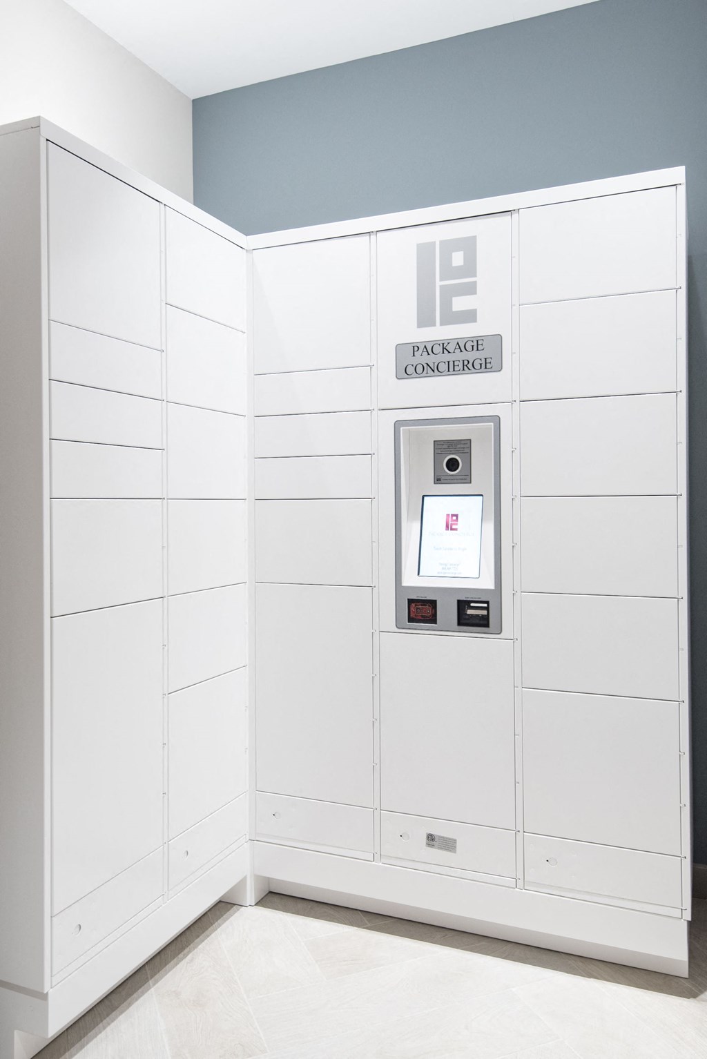 Living  with Package Acceptance and Package Concierge at Berkshire 15, Washington, Washington