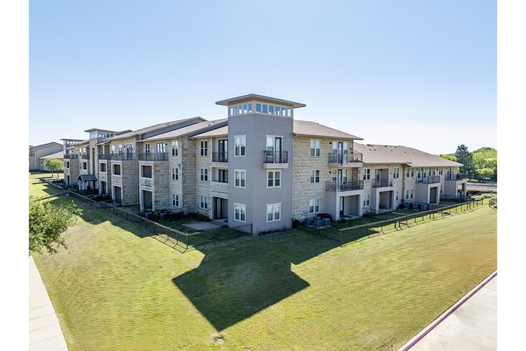 exterior view of The Pradera apartments