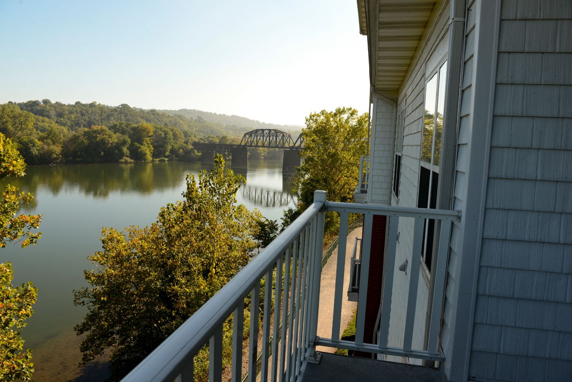 Interiors Luxury 1, 2 and 3 Bedroom Apartments and Townhomes with a Balconies and River views, 611 E. Waterfront Drive, Munhall, PA 15120