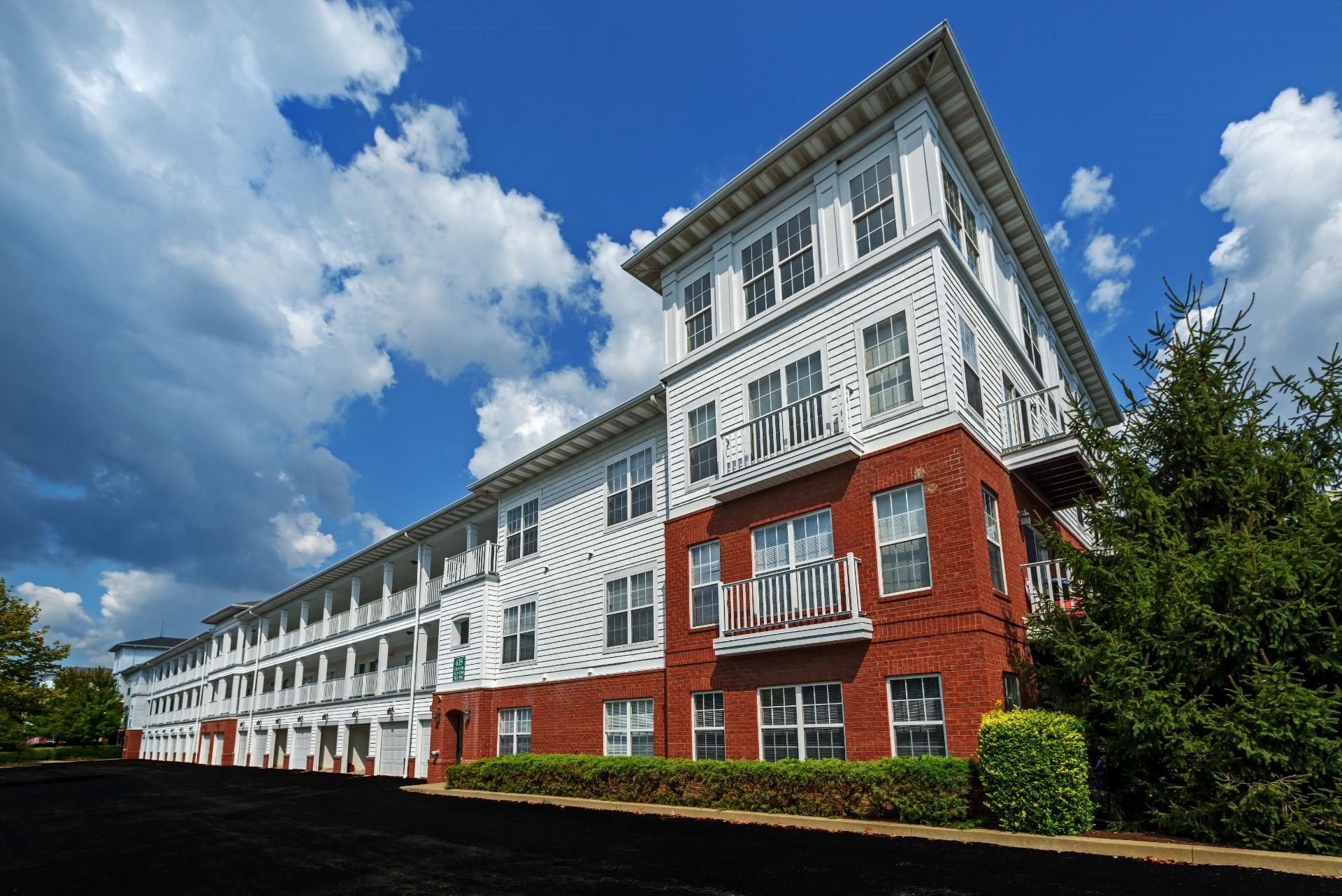 Exteriors The Waterfront Apartments and Townhomes near I-376 and short commute to Downtown Pittsburgh, Oakland and the North Shore, 611 E. Waterfront Drive, Munhall, PA 15120