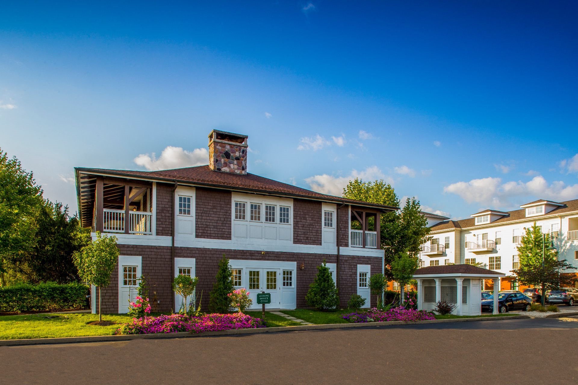 Amenities The Waterfront Apartments and Townhomes with Resident Clubhouse, Fireside Seating and Entertainment Spaces, 611 E. Waterfront Drive, Munhall, PA 15120