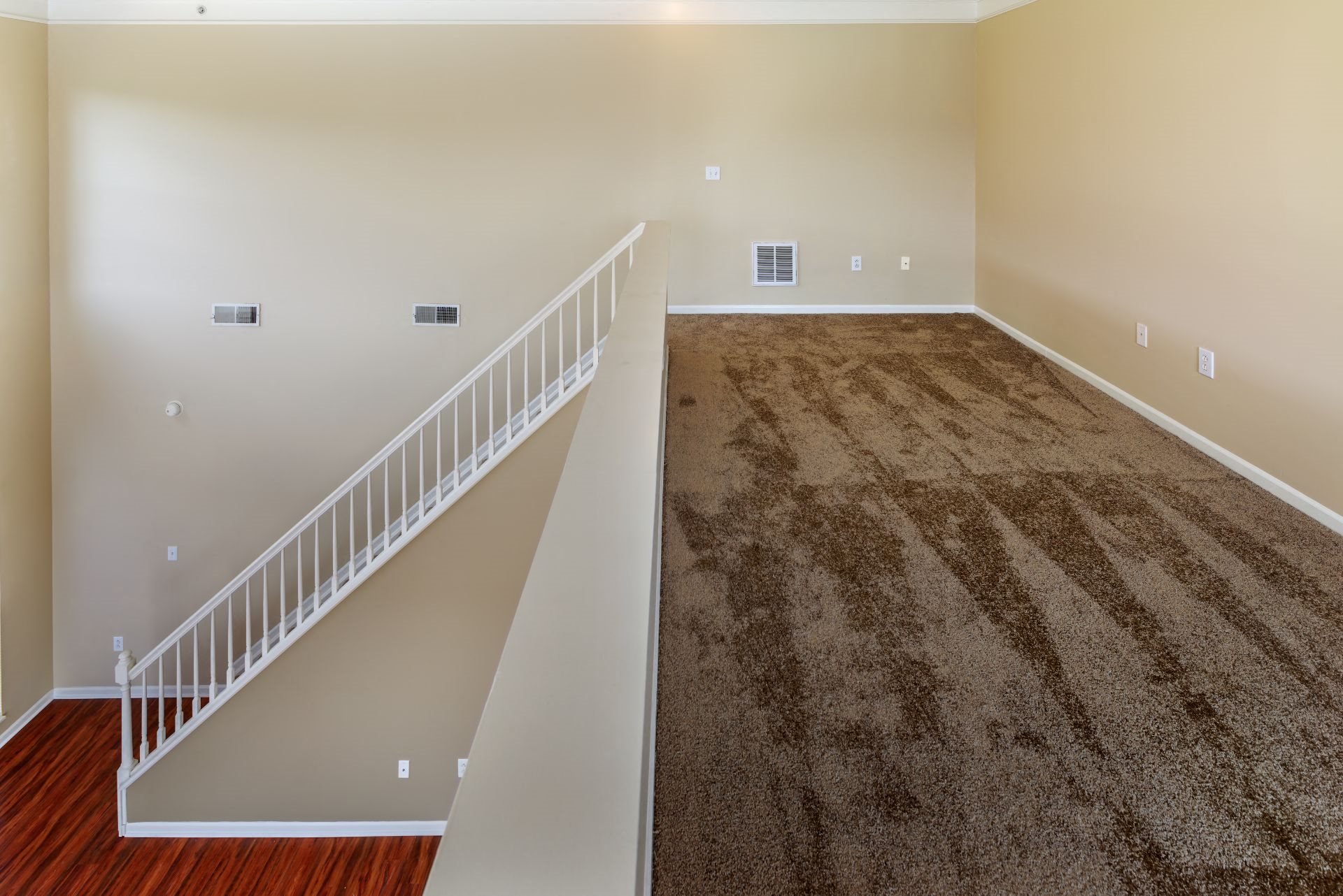 Interiors Luxury 1, 2 and 3 Bedroom Apartments and Townhomes with Lofts, Open-Concept, Gourmet Kitchens, Stainless Appliances, Washer Dryer, and River Views, 611 E. Waterfront Drive, Munhall, PA 15120
