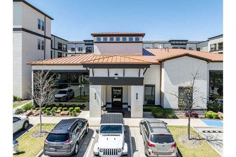 exterior view of Berkshire Spring Creek apartments 6305 N President George Bush Hwy, Garland, TX 75044