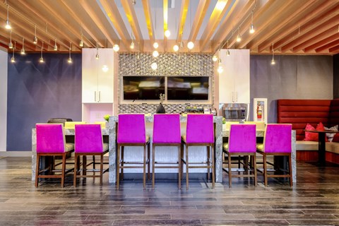 49_Berkshire Chapel Hill_Lounge Bar_resized