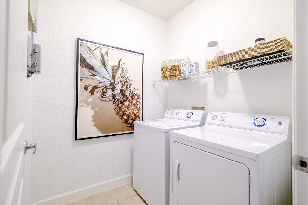 53_Sophia at Abacoa_Model Laundry