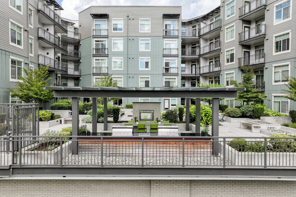 covered outdoor patio area at Elan Redmond apartments