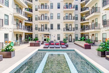 Amenities- Artisan Courtyard, Artisan on 18th - Photo Gallery 3