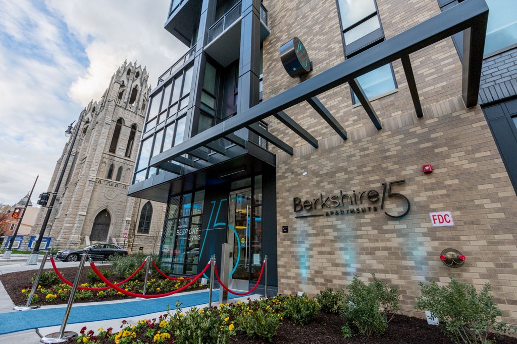 Exterior-View at Berkshire 15, Washington, Washington