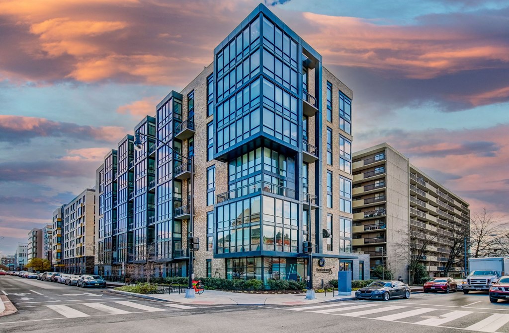 One and Two Bedroom Apartments Washington DC-U Street Metro-Berkshire 15 Apartments