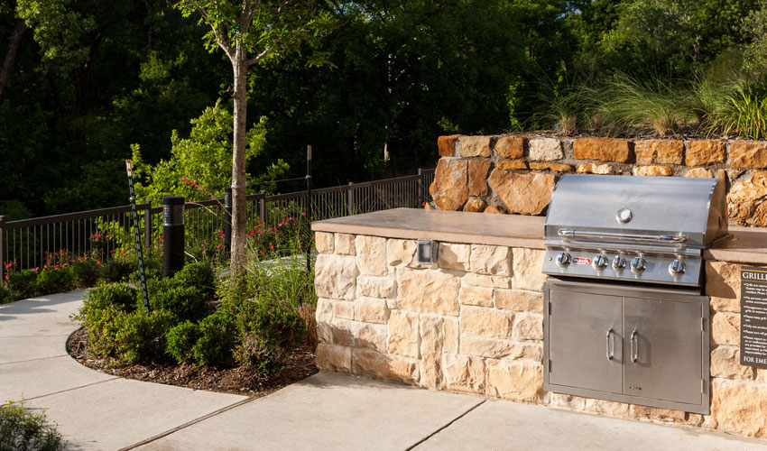 Grilling Station at Berkshire Medical District, Dallas, TX, 75219