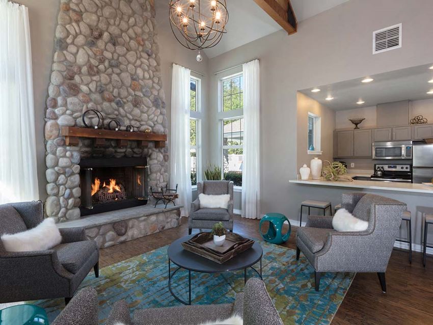 Fireplace Lounge at Echo Ridge, Snoqualmie, 98065