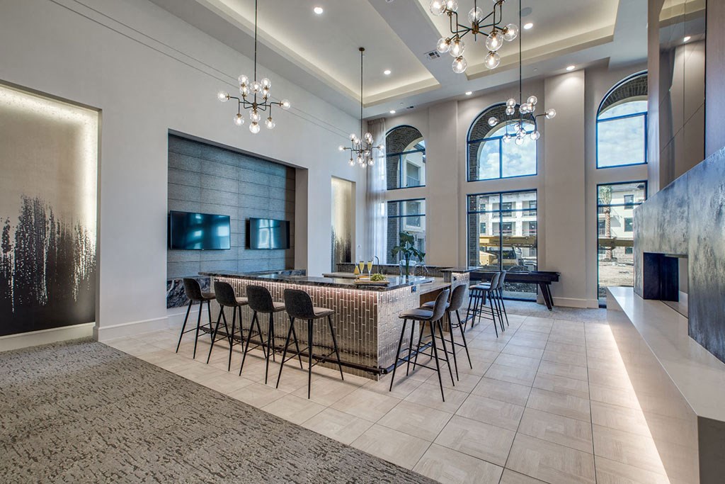 Resident Lounge at Berkshire Exchange Apartments, Spring