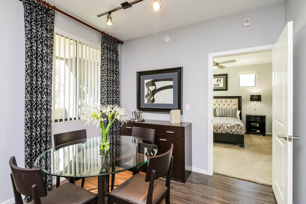 Avora apartments dining room