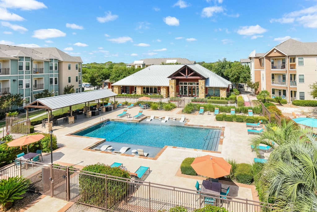 Boardwalk Med Center apartments swimming pool