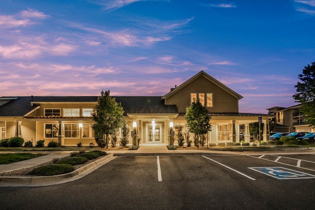 Carrick Bend Apartments, 11525 Community Center Dr., Northglenn, CO