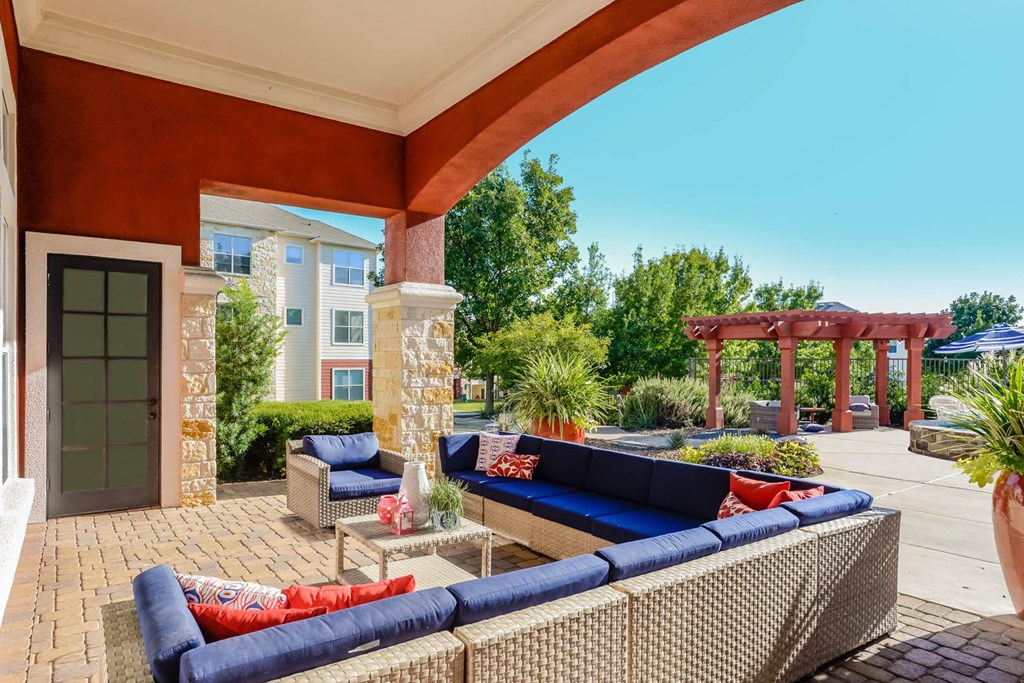 City North at Sunrise Ranch apartments outdoor lounging area