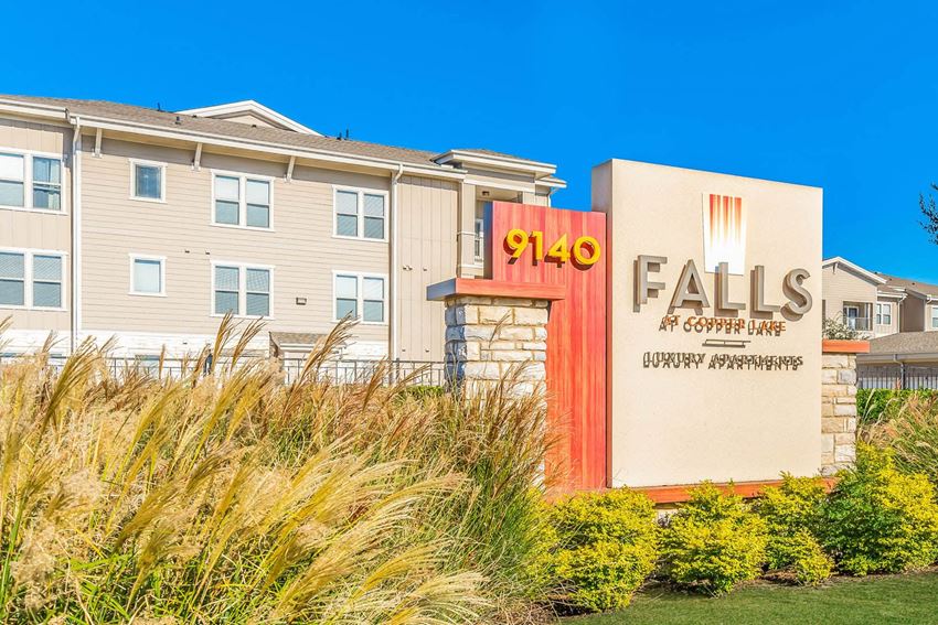 Falls At Copper Lake Apartments