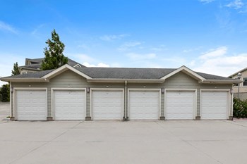 Falls at Eagle Creek apartments garages - Photo Gallery 25