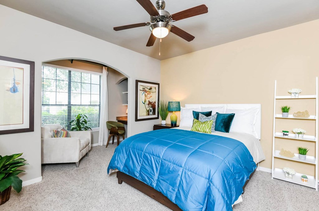 Falls At Eagle Creek Apartments, 9702 N Sam Houston Pkwy, Humble, TX