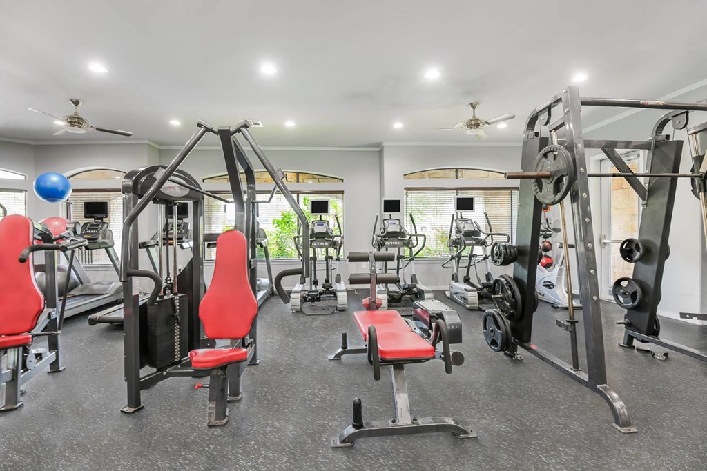Falls at Eagle Creek apartments fitness center