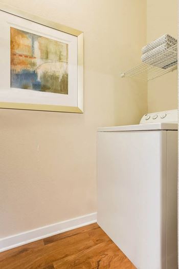 Reserves at Alafaya in-home washer and dryer