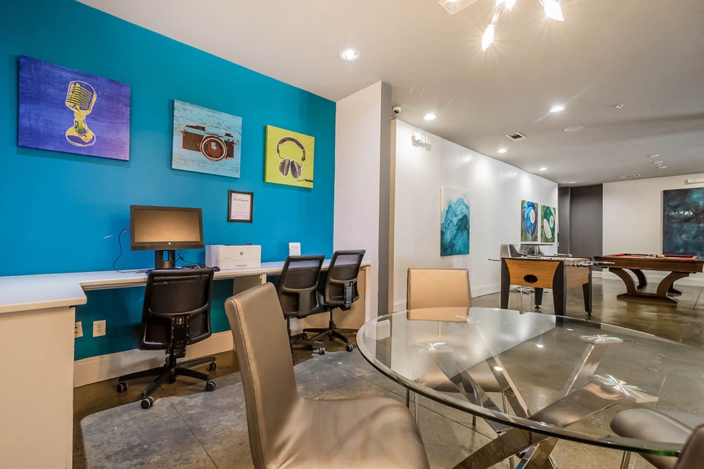 Sorelle apartments business center