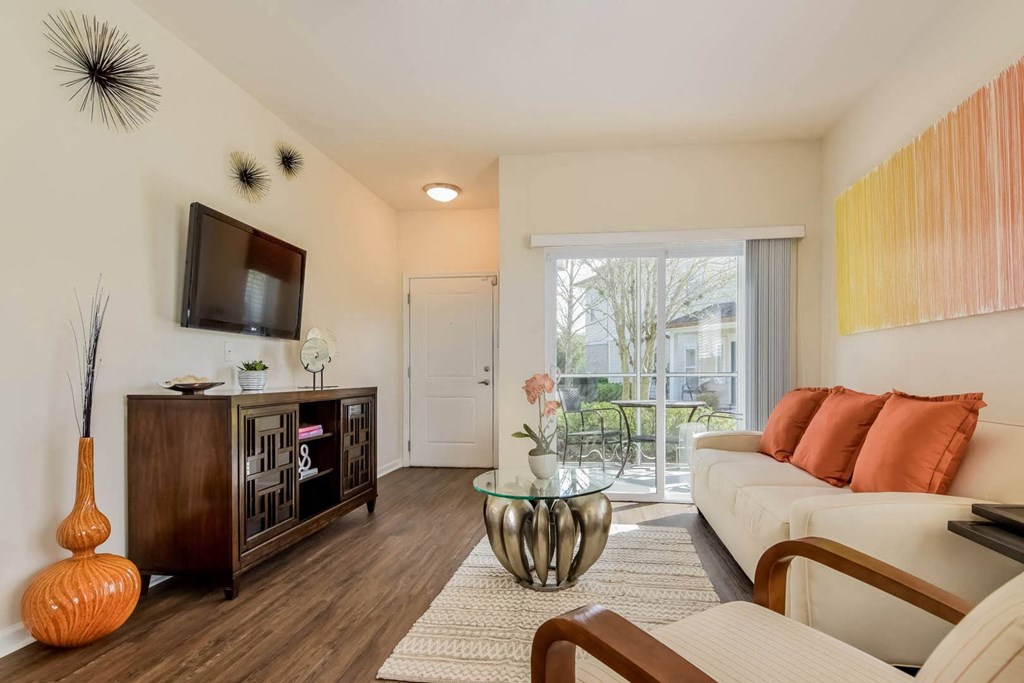 Grand at Cypress Cove apartments living room