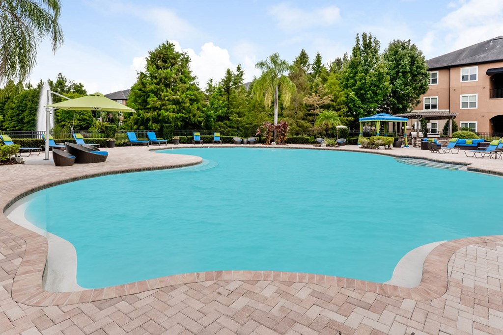 Verano apartments swimming pool