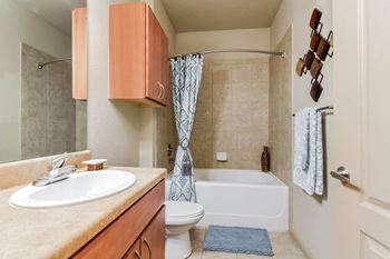 Verano bathroom