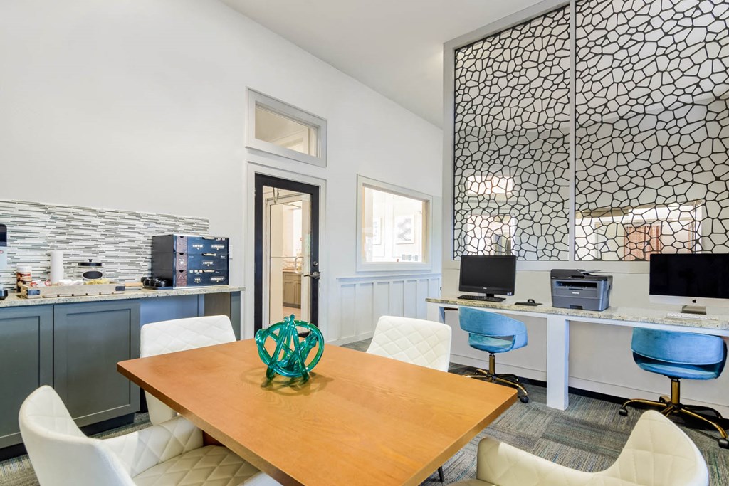Verano apartments business center