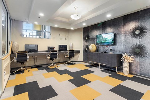 Business Center at Saw Mill Village Apartments, Columbus