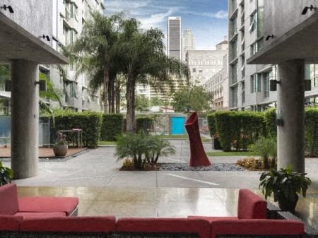 Courtyards With Water Features at Met Lofts, California, 90015 - Photo Gallery 1