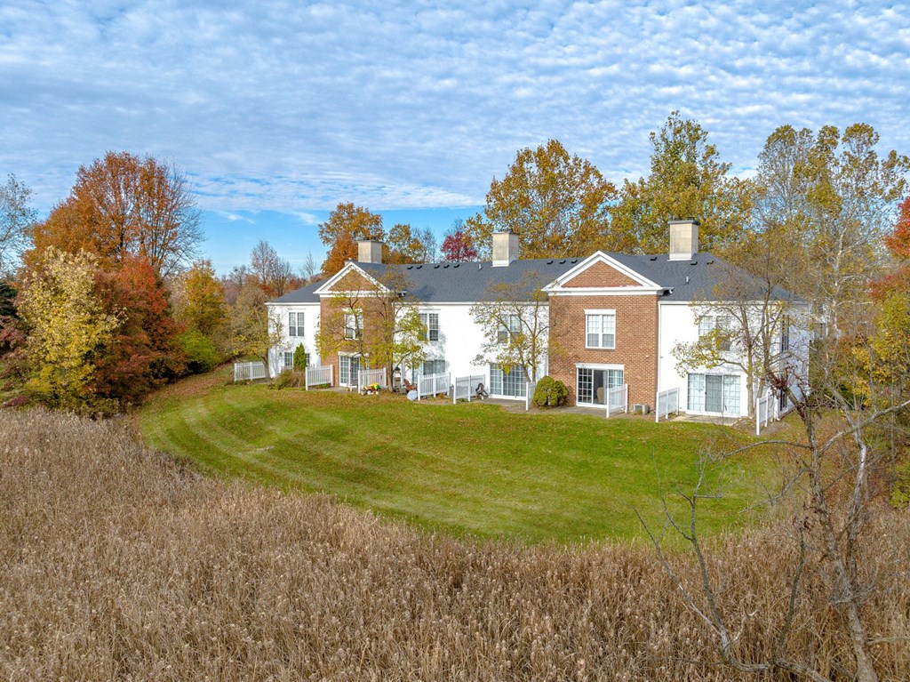 exterior view of The Residence at Christopher Wren apartments