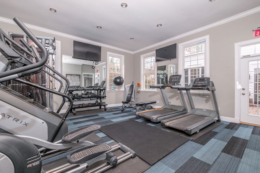 the fitness center at The Residence at Christopher Wren apartments