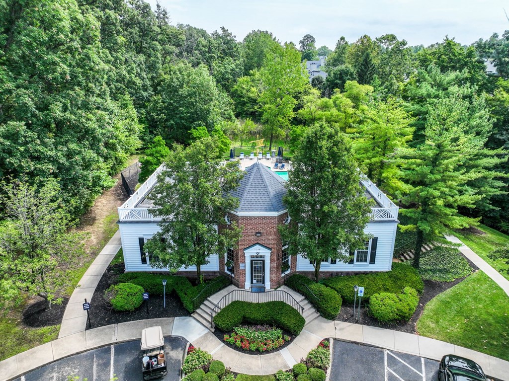 an aerial view of The Residence at Christopher Wren apartments