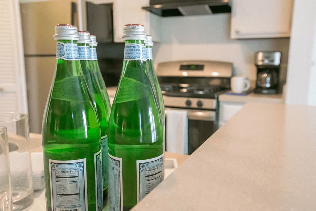 Kitchen View at The Residence at Christopher Wren Apartments, Ohio, 43230