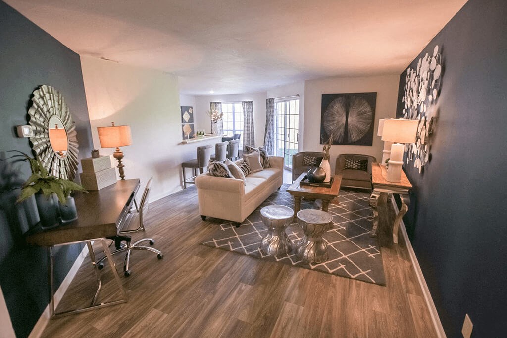 Living Room at The Residence at Christopher Wren Apartments, Ohio