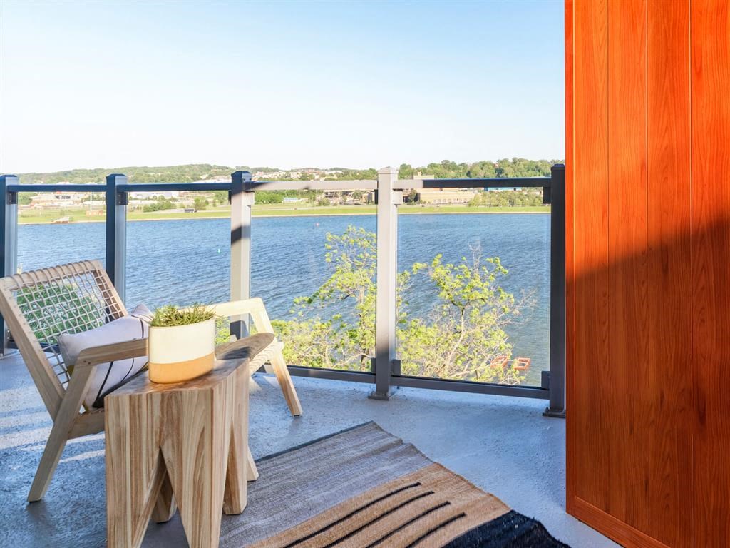 RiverPoint apartments outdoor balcony with water views of the Anacostia River