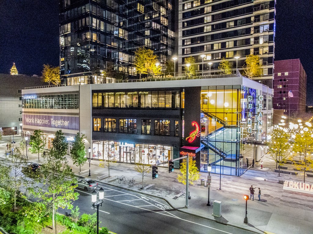 Largest Mixed-Use Apartment Development in Boston Seaport with 250,000 SF of High-End Retail-The Benjamin