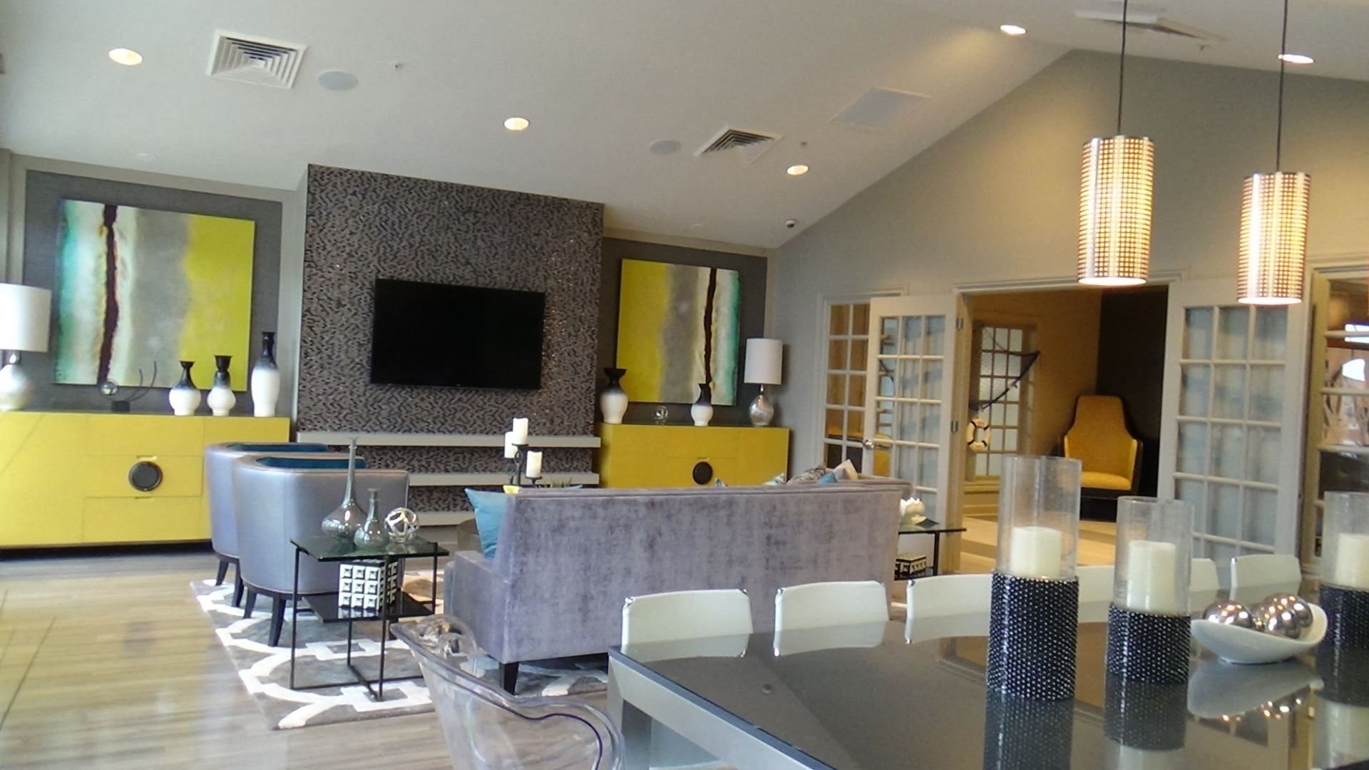 Amenities Resident Club at MetroPlace at Town Center 4300 Telfair Blvd. Camp Springs Maryland