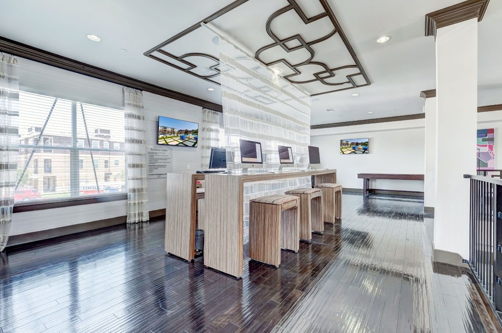 WiFi Lounge at McKinney Square, McKinney, TX, 75070