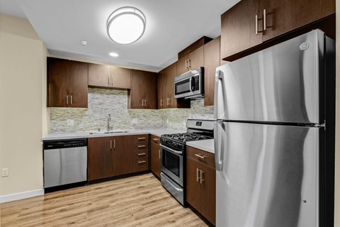685 South New Hampshire Ave. Studio-2 Beds Apartment for Rent
