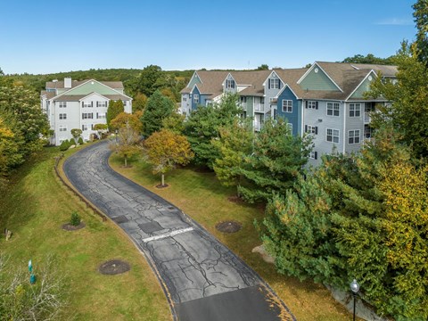 Ellington Metro West lush exterior view