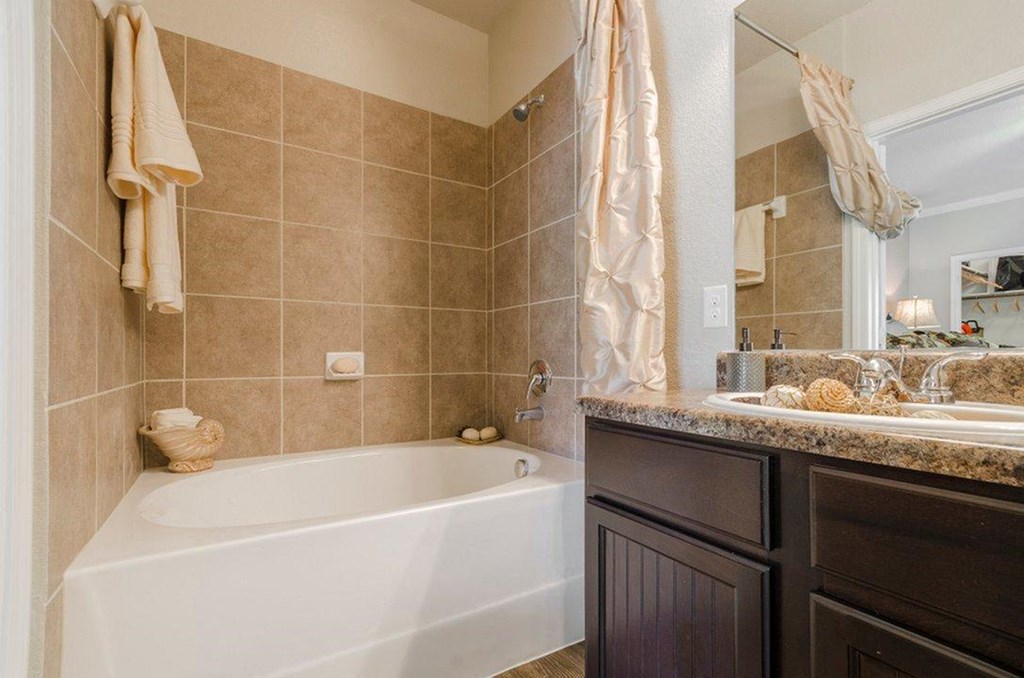 Oval Tub With Combo Shower at Park at Briggs Ranch, San Antonio, Texas