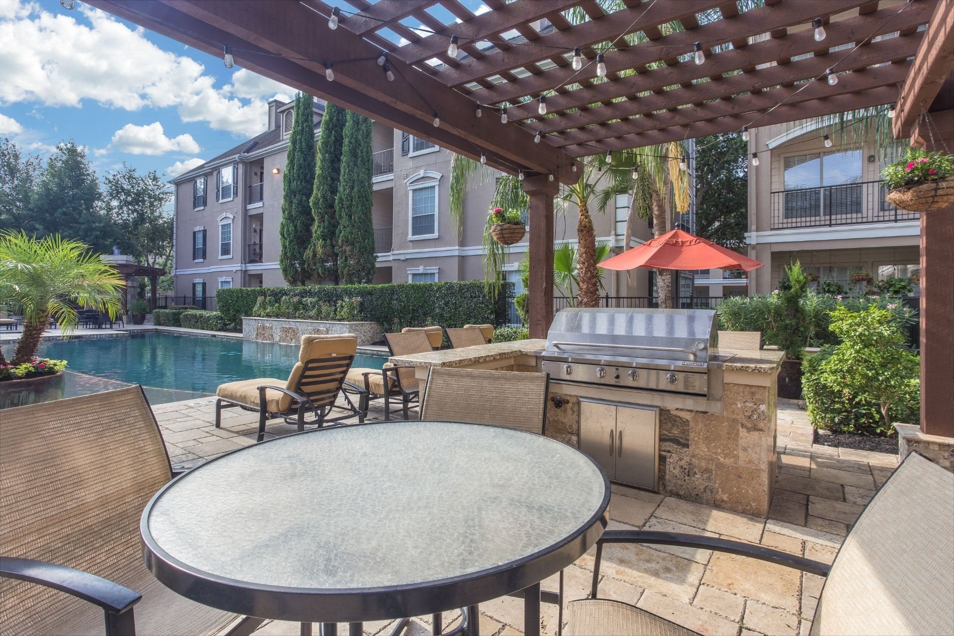 Amenities-Outdoor Grills Outdoor Grills at Estates at Bellaire, Houston