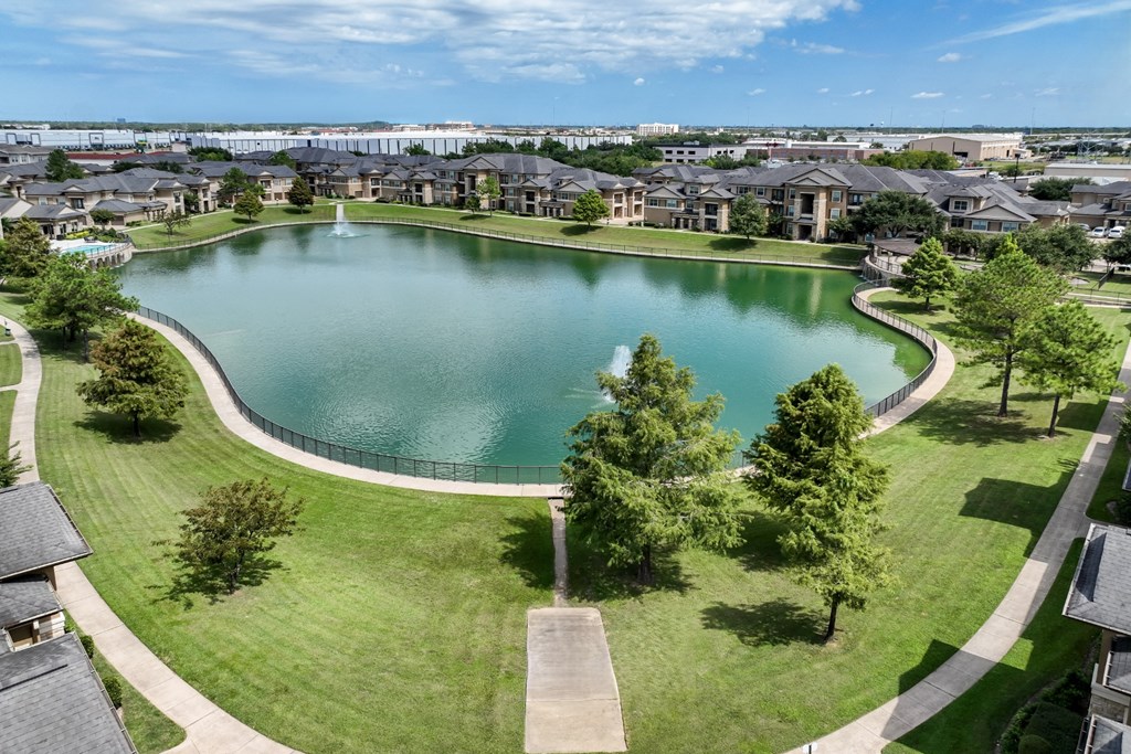 lakeside apartments at The Falls at Copper Lake