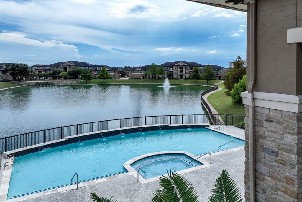 swimming pool at The Falls at Copper Lake apartments