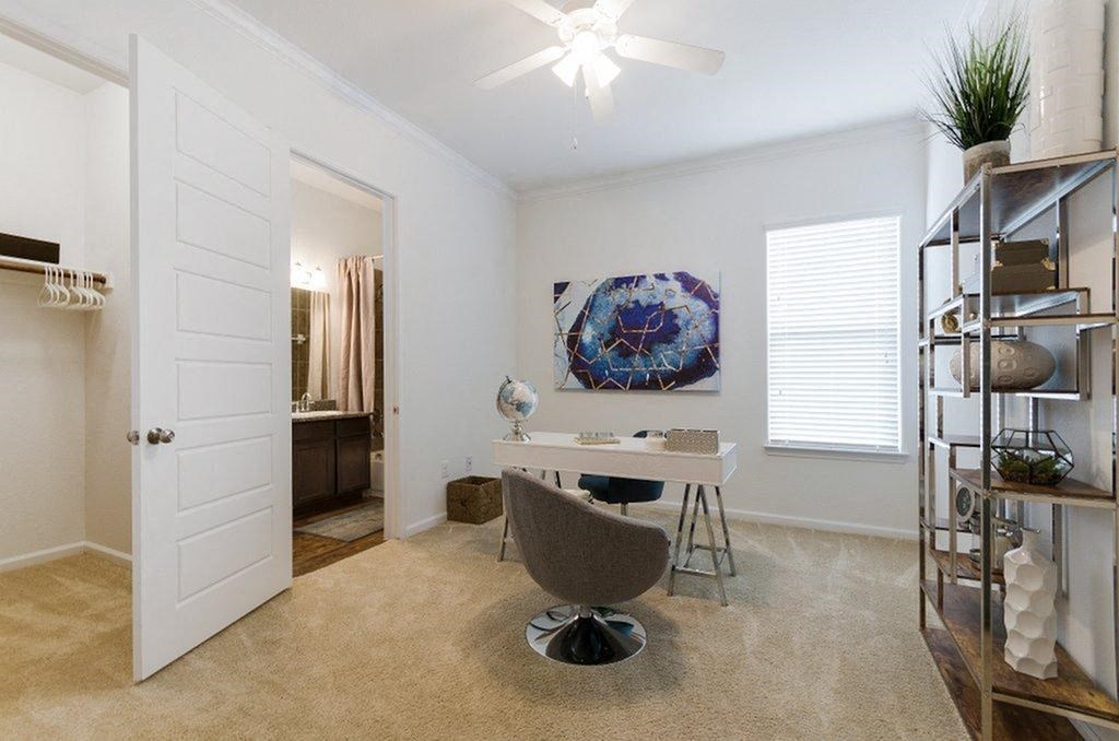 Work Space at Berkshire Jones Forest, Conroe