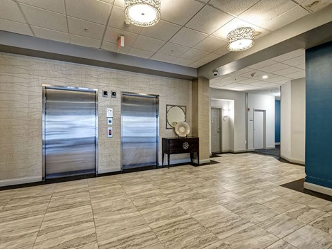 Luxury 1 and 2 Bedroom Apartments in Quincy with Elevators HighPoint Apartments-12 Highpoint Circle Quincy, MA 02169